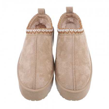Magnifique chaussures pour femme bottines (boots) fourrées avec platform à enfiler.