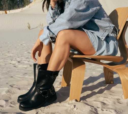 Chaussures femmes bottes bottines bicker boucles noir pas cher 2024