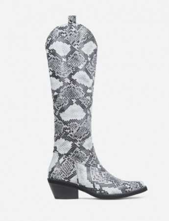 Magnifique chaussures bottes hautes cowboy western effet python.