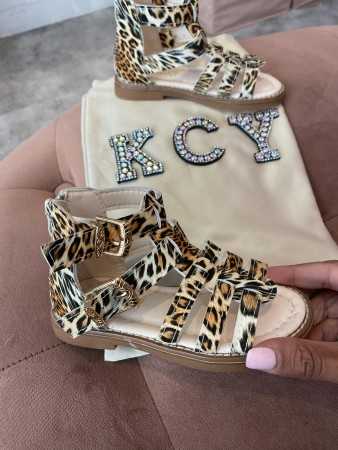 Magnifique sandales d'été "mini miss" pour petite fille en imprimé léopard.
